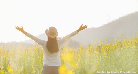 female-teen-girl-stand-feel-freedom-and-relaxation-travel-outdoor-enjoying-nature-with-sunrise_1421-186